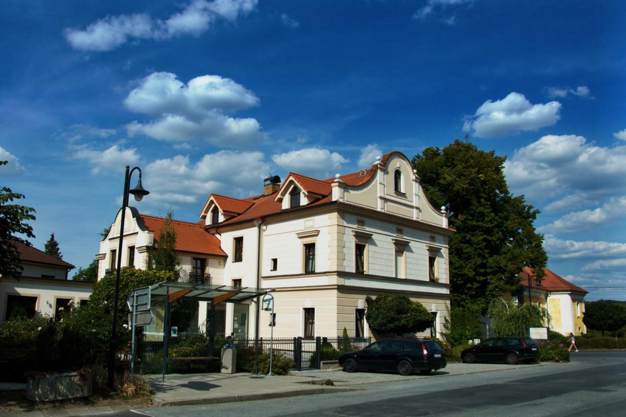 Penzion Haydnuv Dum Dolní Lukavice Extérieur photo